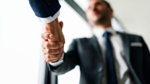 FAQ sur la migration des investissements : résidence fiscale, périodes de détention des investissements et étapes de paiement expliquées